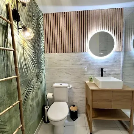 Jungle Haven - *